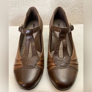 Wanderlust Bark & Tan Calf Leather T-strap Pumps